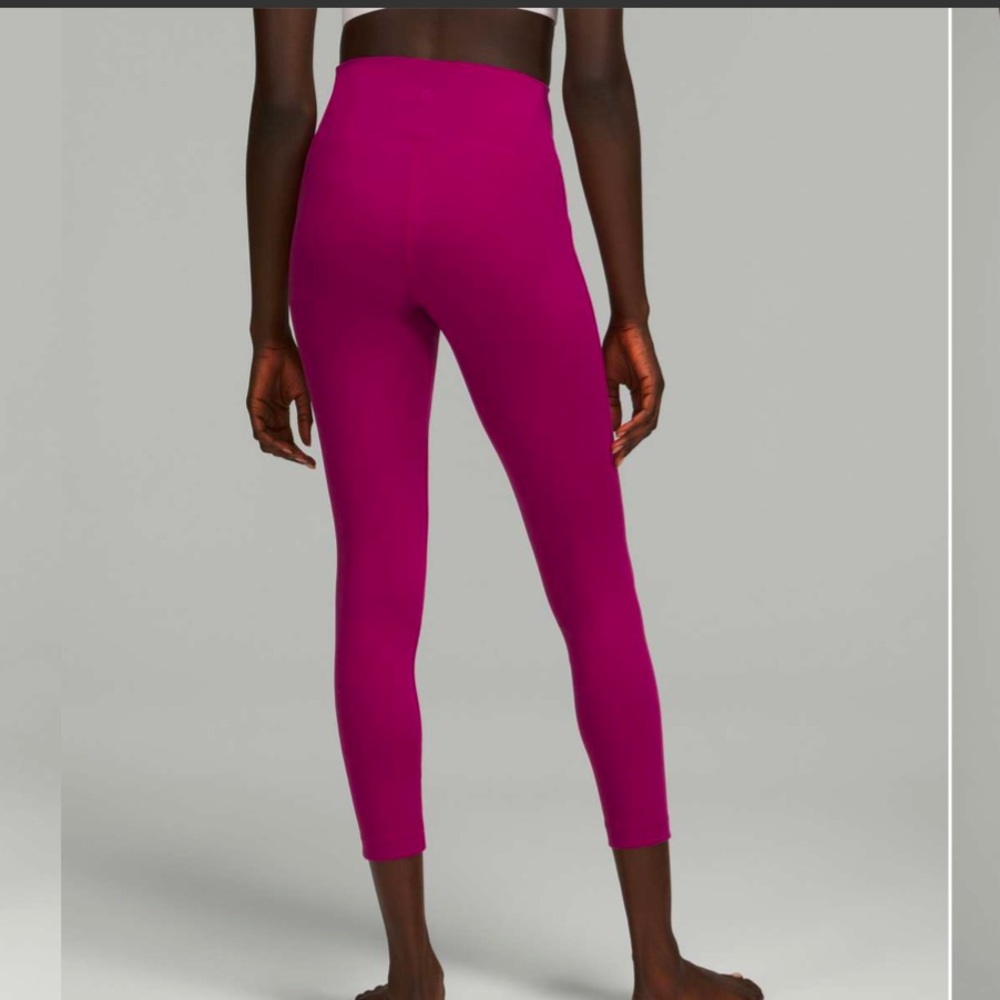 Lululemon InStill High-Rise Tight 25"
Magenta Purple